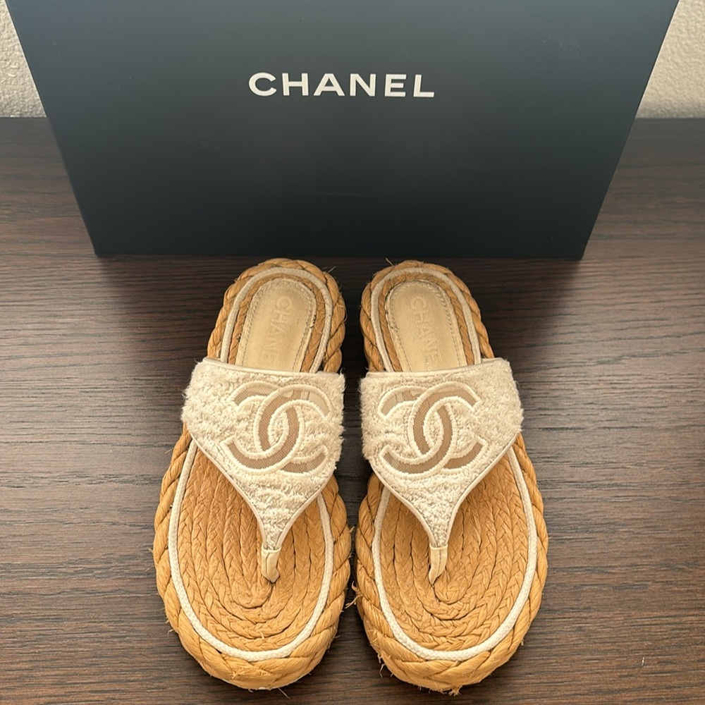 CHANEL CC Logo Interlocking Terry Espadrille Sandals in White